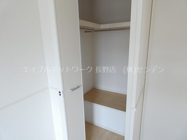 収納　写真は203号室です（参考）