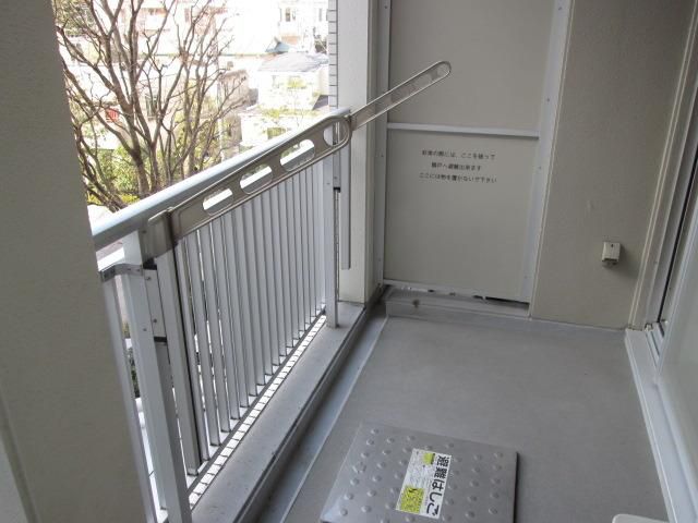 ＪＲ山手線 目黒駅 徒歩7分 8階建 築22年の内装写真