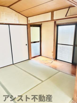 居室・リビング　和室、ちょっとしたくつろぎスペースにいかがでしょうか
