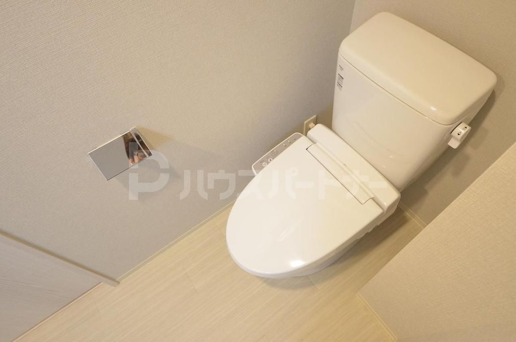 東京メトロ半蔵門線 押上駅 徒歩8分 12階建 築8年のトイレ写真