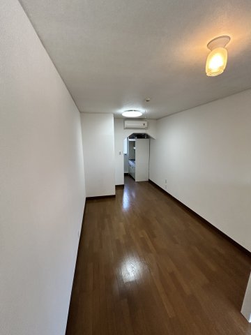 ソアール浜の宮の居間写真