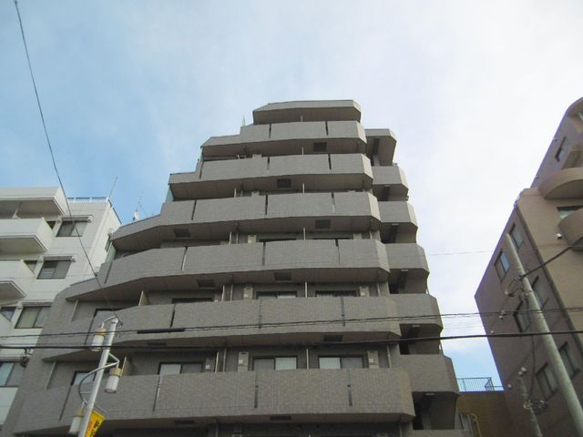 ルーブル下北沢の外観写真