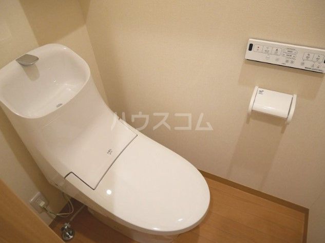西武池袋線 東長崎駅 徒歩8分 2階建 築9年のトイレ写真
