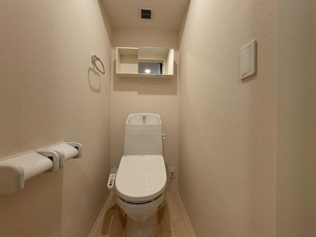 熊本電気鉄道 黒髪町駅 徒歩5分 2階建 築6年のトイレ写真
