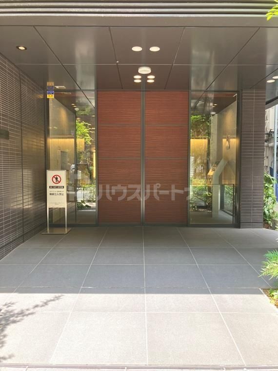 東京メトロ日比谷線 八丁堀駅 徒歩2分 12階建 築8年の外観写真