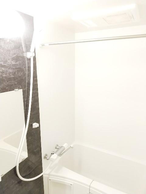 バス・シャワールーム　別部屋同仕様タイプ