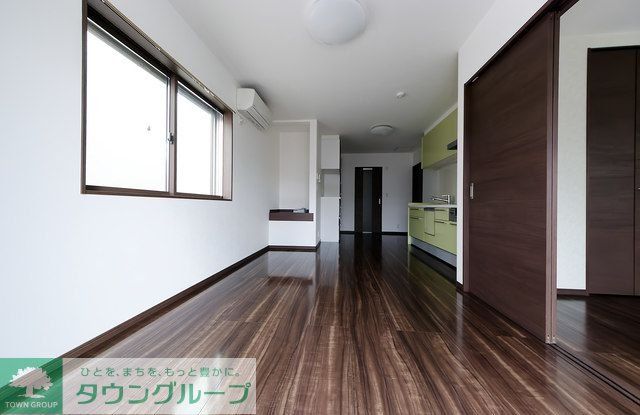 Neighborの居間写真