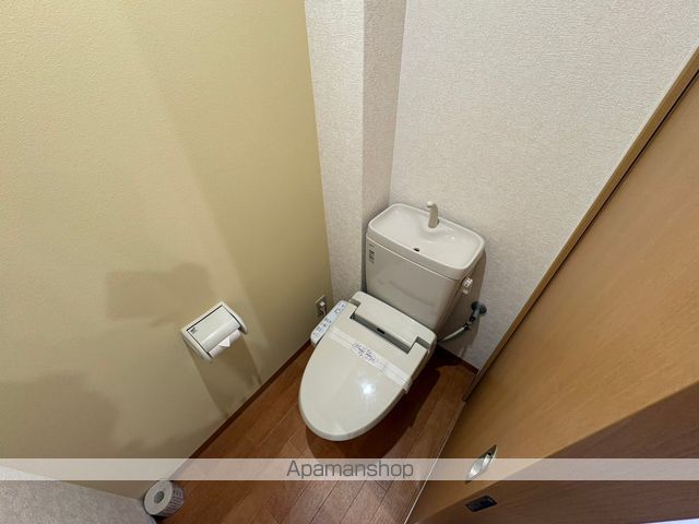 地下鉄長堀鶴見緑地線 鶴見緑地駅 徒歩20分 3階建 築17年のトイレ写真