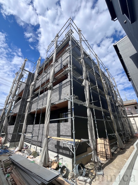 建物外観　スマートに佇むお家。毎日が楽しくなります。