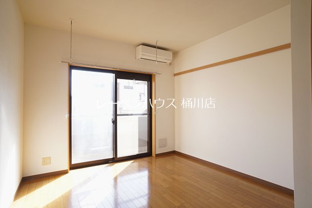 居室・リビング　レーベンハウス桶川店へ　048-787-5511