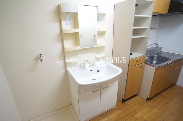 洗面設備　レーベンハウス桶川店へ　048-787-5511