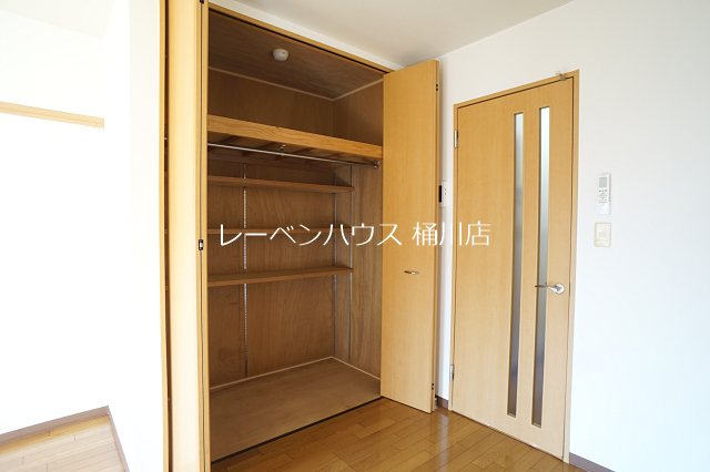 収納　レーベンハウス桶川店へ　048-787-5511