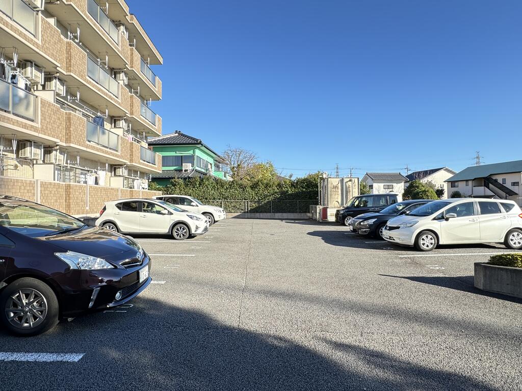 駐車場　駐車場