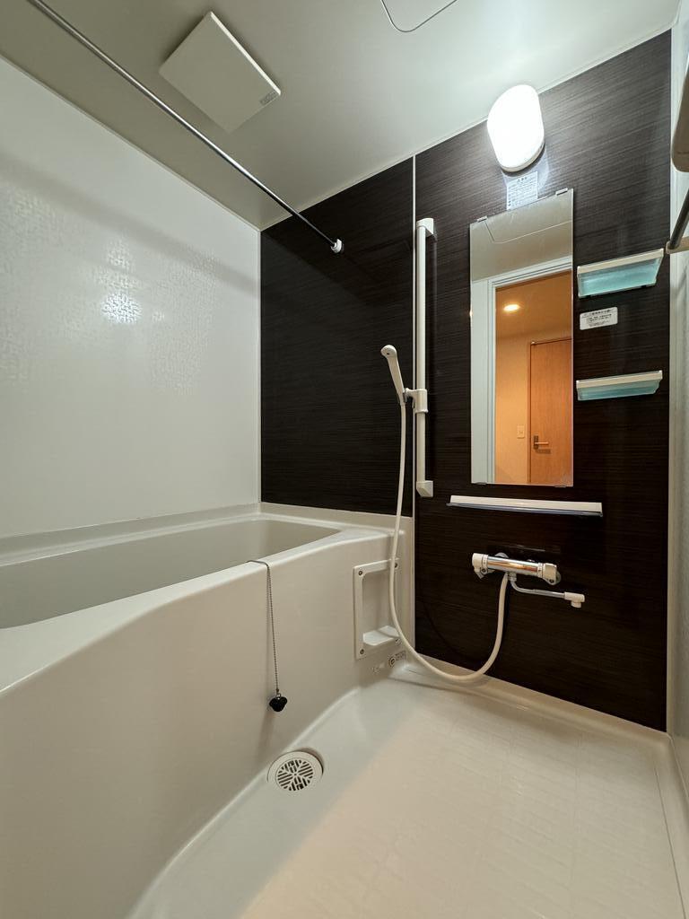 バス・シャワールーム　追い焚き機能付き