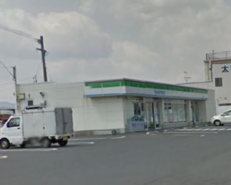 コンビニ　ファミリーマート小倉葛原店（コンビニ）まで461m