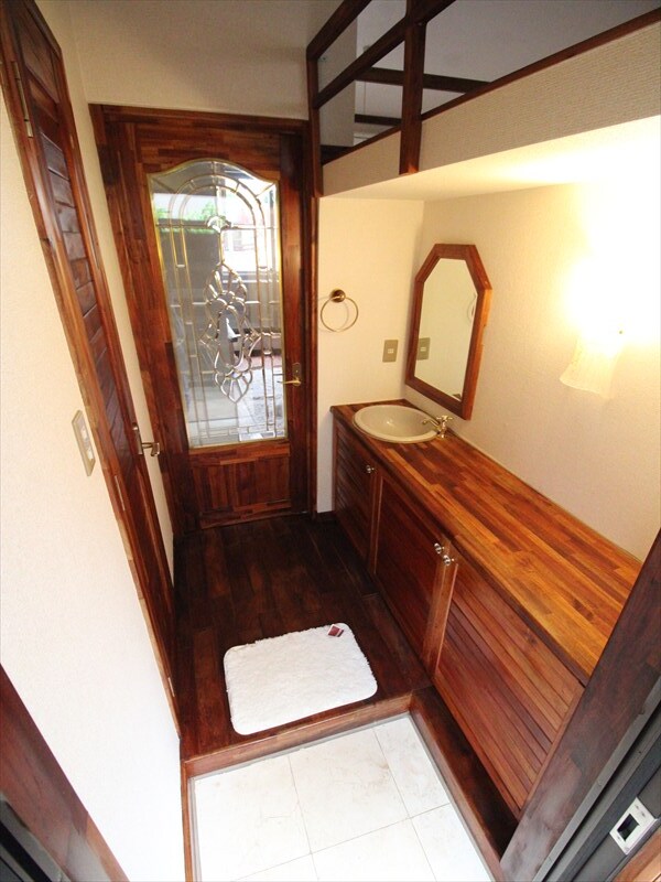 玄関　玄関ホール・下駄箱