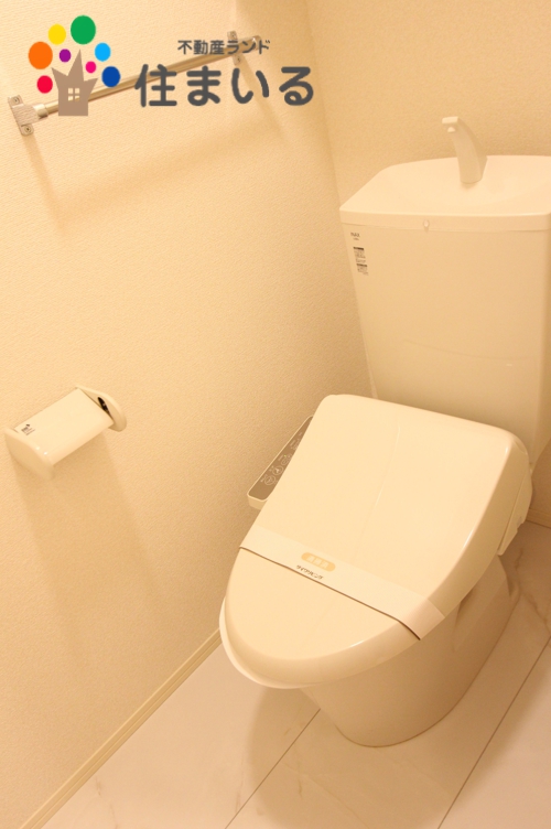 名鉄名古屋本線 一ツ木駅 徒歩16分 3階建 築7年のトイレ写真
