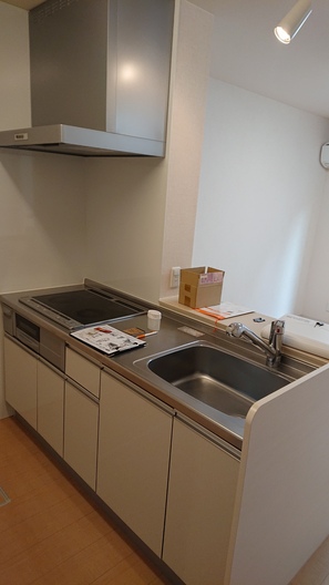 キッチン　人気の対面式システムキッチン♪