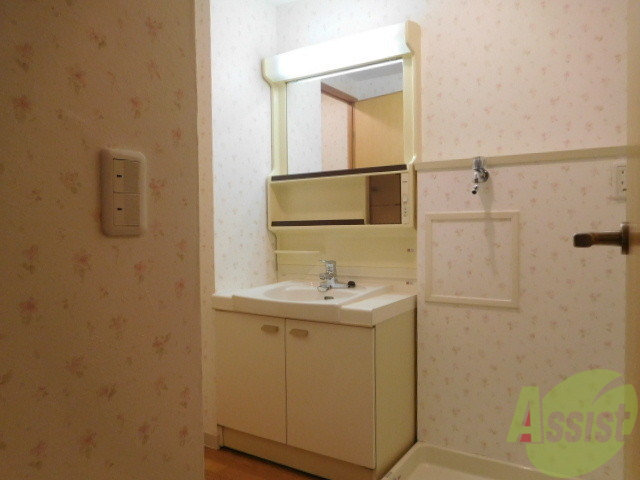 洗面設備　洗面台独立です