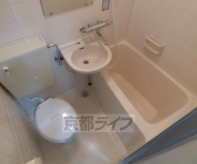 バス・シャワールーム　ユニットバスです。