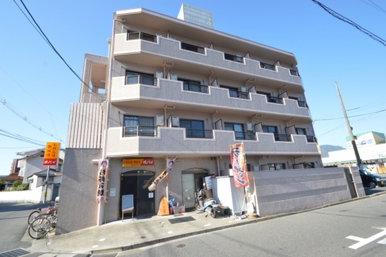 第二山田ビルの建物外観