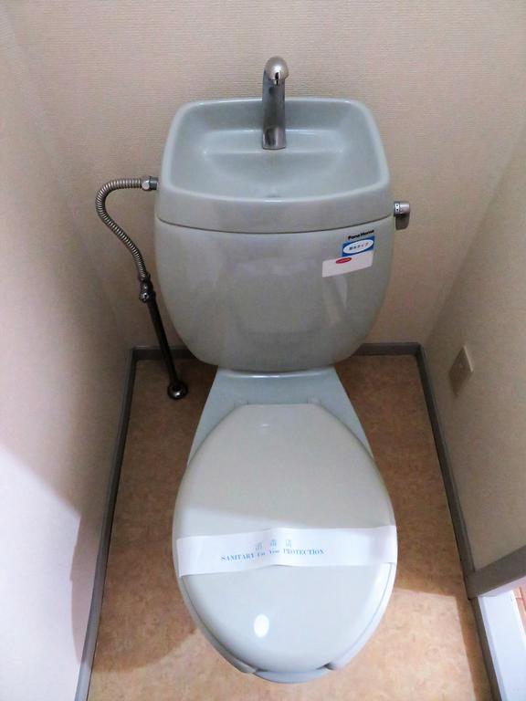 トイレ　トイレ。