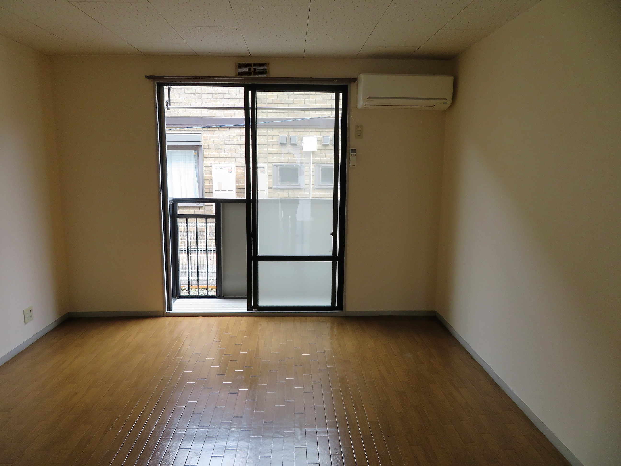 居室・リビング　南向きで日当たり良好です！