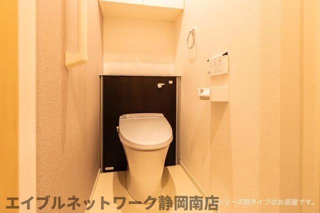 トイレ　イメージ