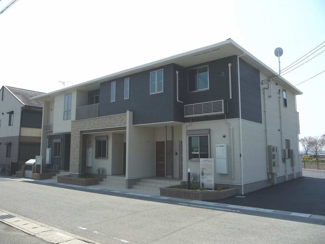 兵庫県加東市上中３（アパート）の賃貸物件の外観