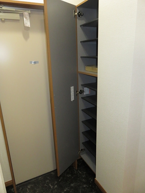 収納　シューズボックス付き！