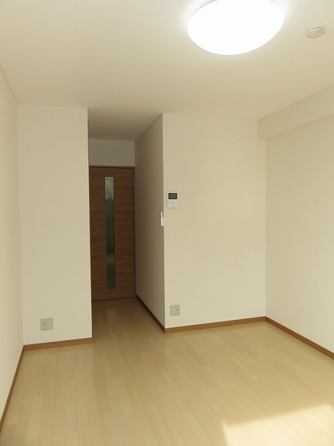 居室・リビング　一人暮らしにピッタリの洋室８帖