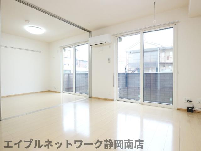 居室・リビング　おしゃれなリビングです