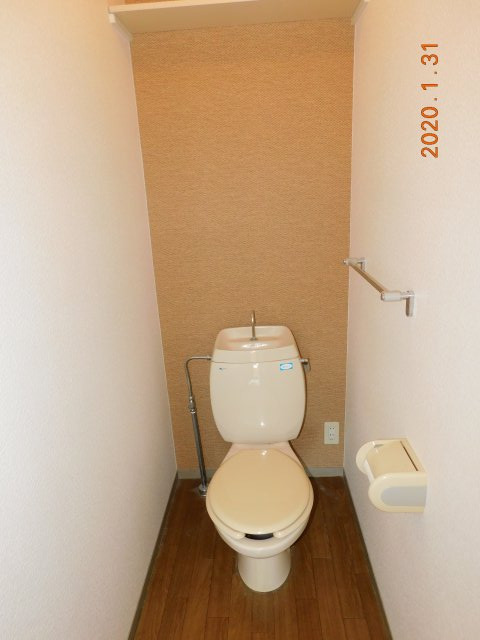 【ニューハイコンス　Iのトイレ】