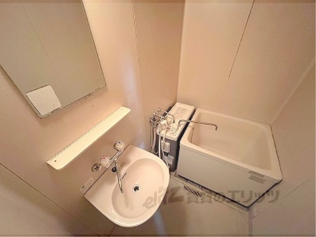 バス・シャワールーム　バス