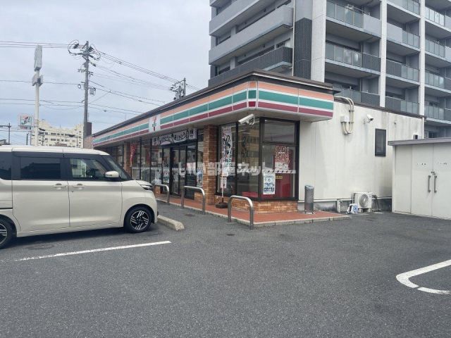 コンビニ　セブンイレブン 山陽小野田日の出店（コンビニ）まで755m