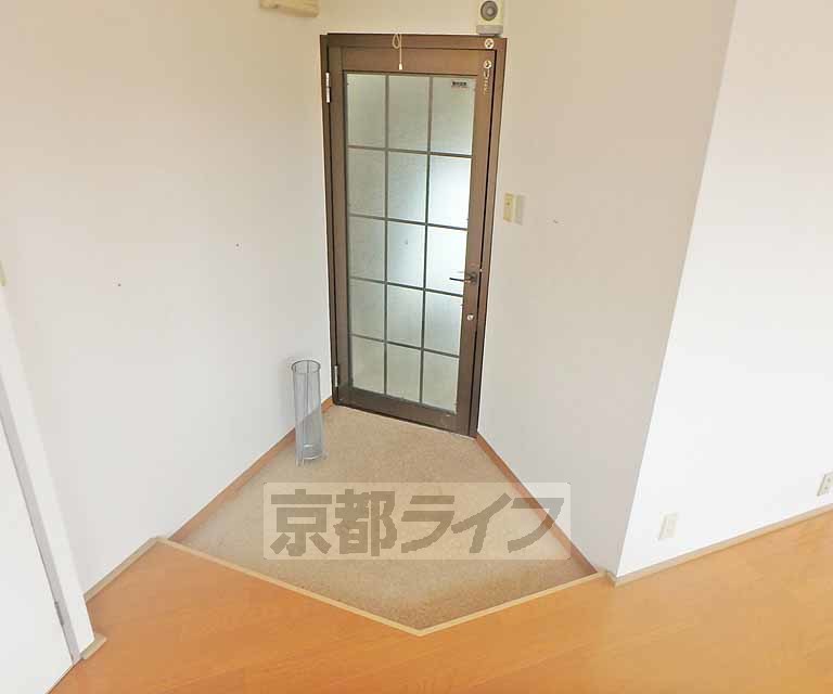 玄関　玄関ホールです