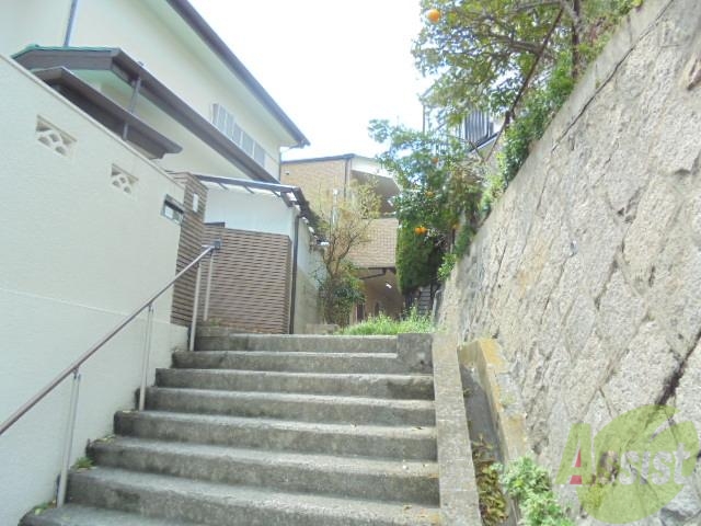 エントランス　こちらからお入りくださいね