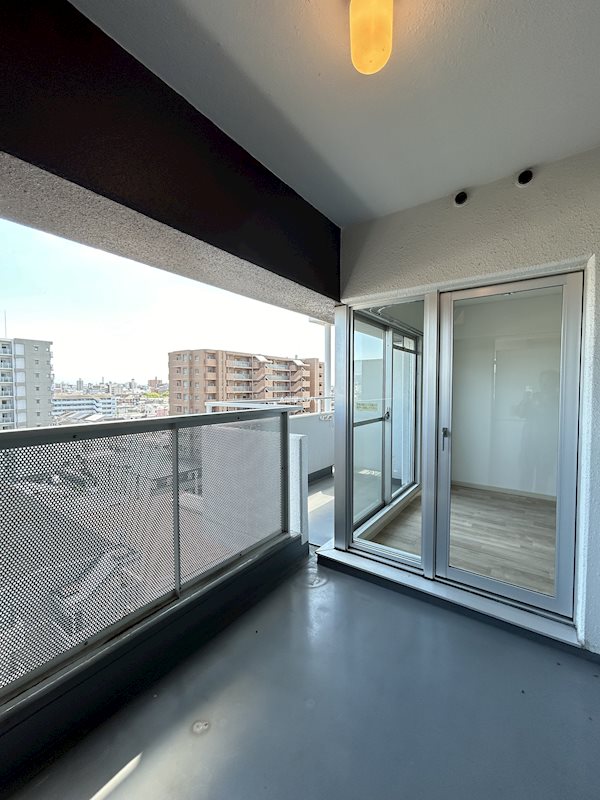 バルコニー　※別間取り参考写真