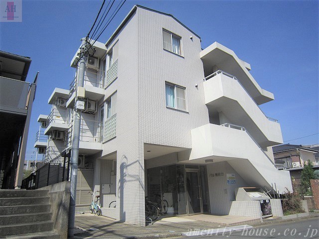 建物外観　●外観タイル貼りのキレイ系マンション！