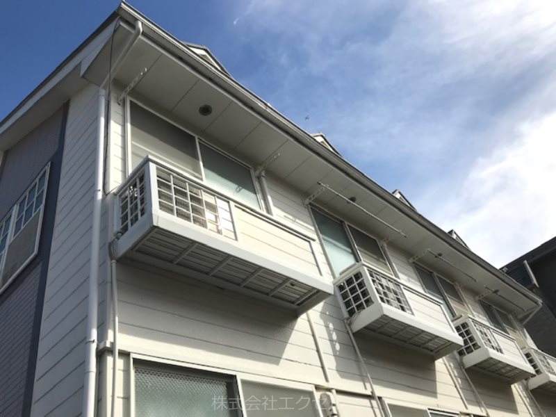 バルコニー　南西向きで日当たりも良好。