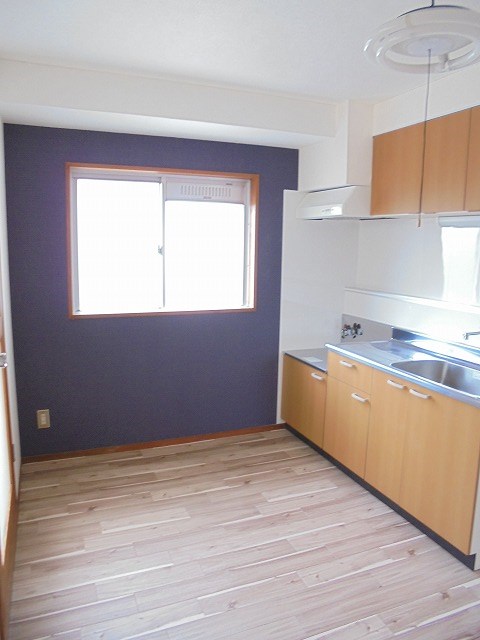 キッチン　※写真は別部屋のものです。（参考）