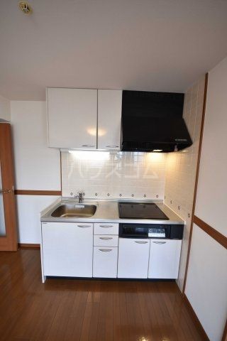 【大阪市西区南堀江のマンションのキッチン】