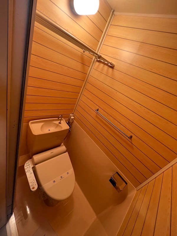 トイレ　303号室参考写真