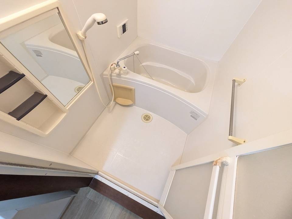 バス・シャワールーム　浴室