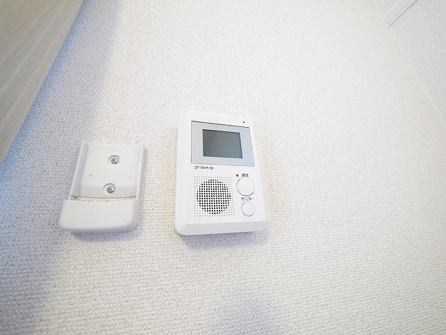 セキュリティ　お顔が見えるモニター付きインターホンもございます。
