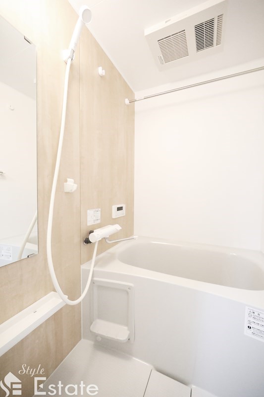 バス・シャワールーム　バスルーム