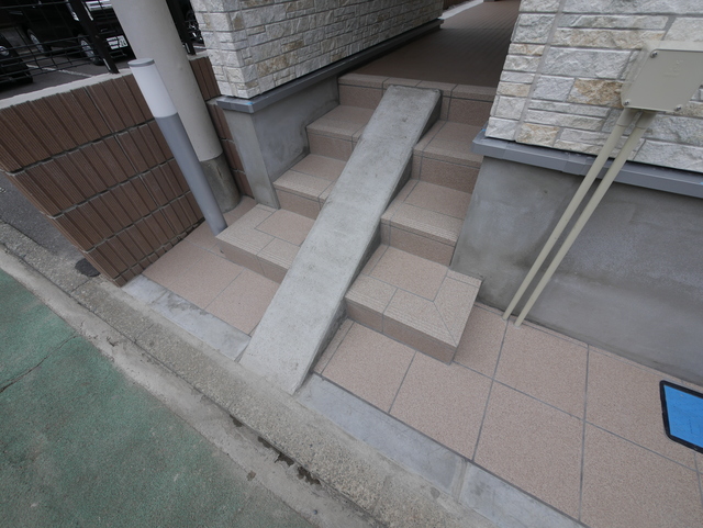 エントランス　★綺麗なエントランスですね★