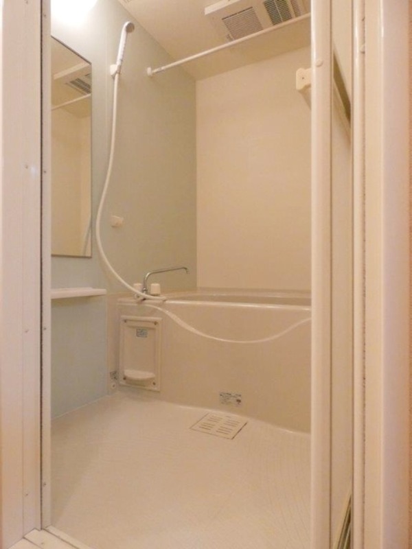 バス・シャワールーム　図面と現状に相違がある場合には現状を優先