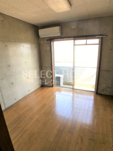 居室・リビング　同型タイプこちらのリビングで趣味の時間をお楽しみください