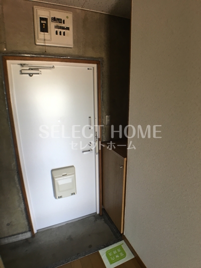 玄関　同型タイプ玄関です